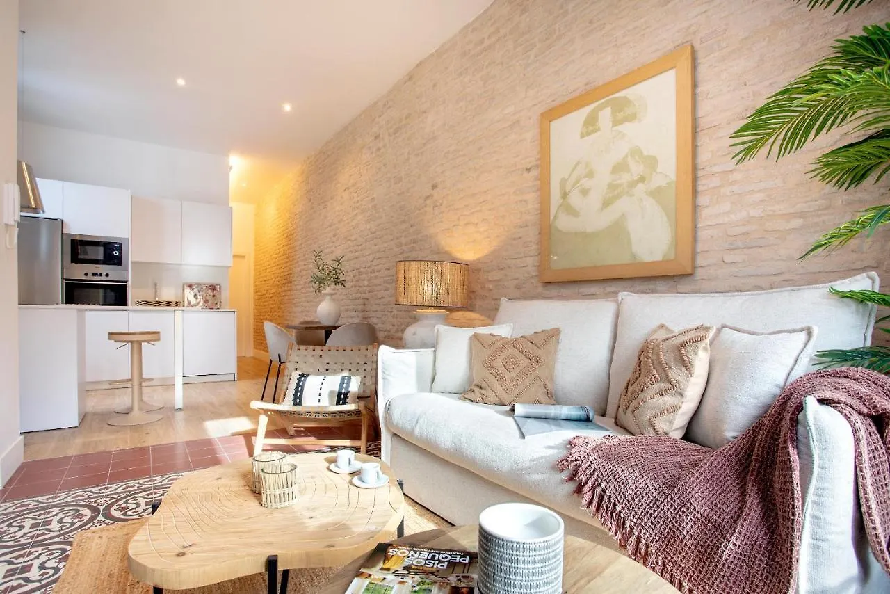 Apartment Genteel Home Santas Patronas Seville