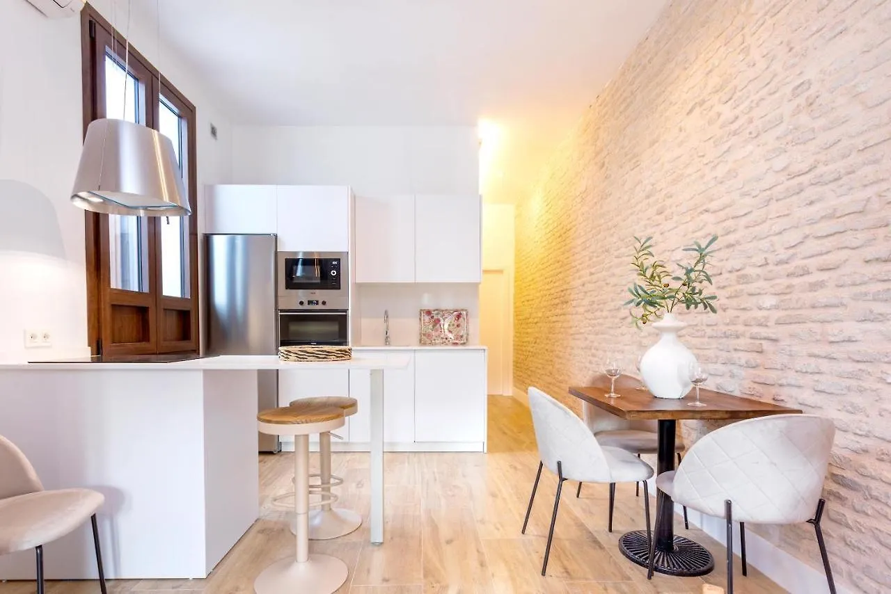 Apartment Genteel Home Santas Patronas Seville Spain
