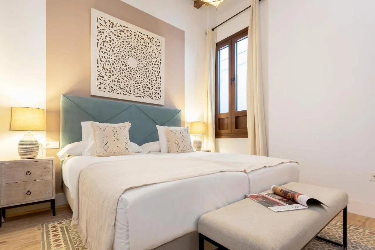 Apartment Genteel Home Santas Patronas Seville