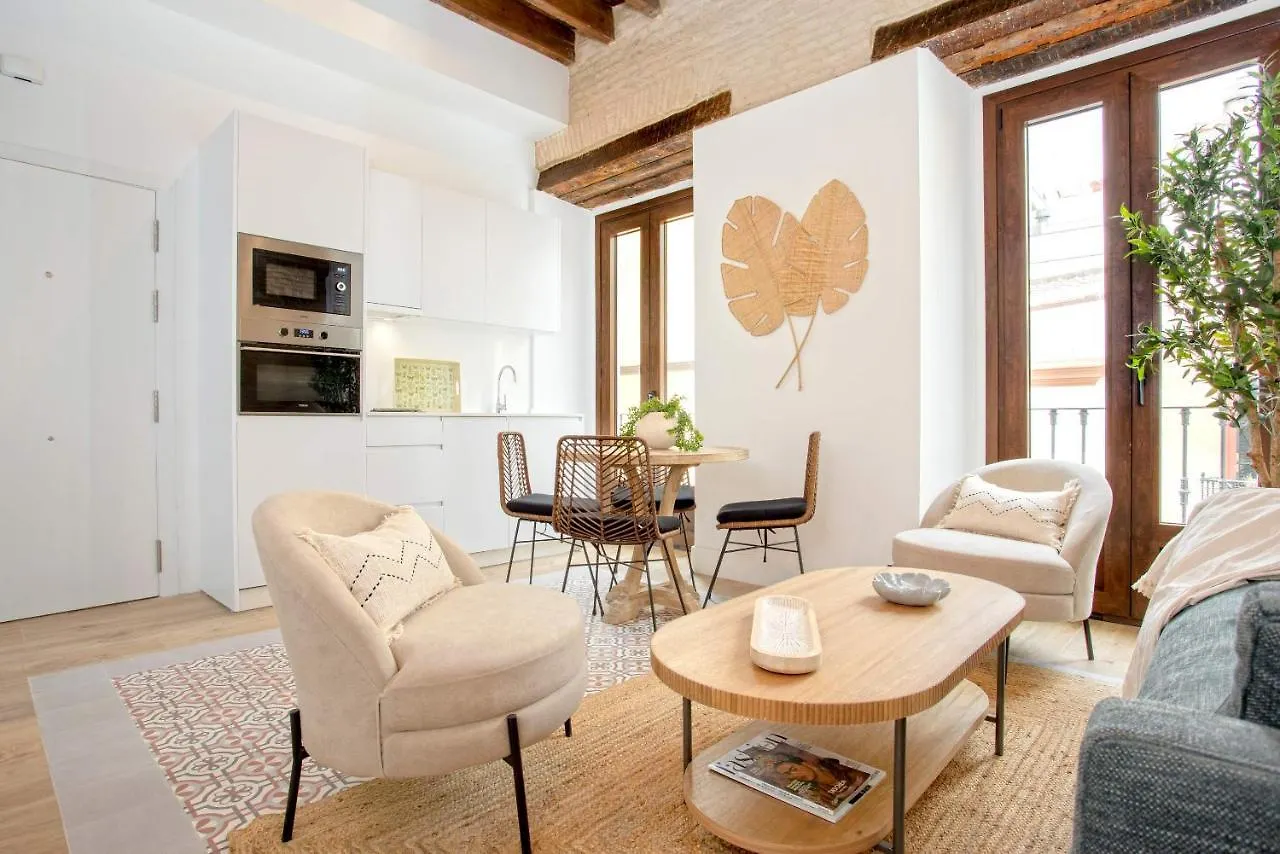 Genteel Home Santas Patronas Seville Spain