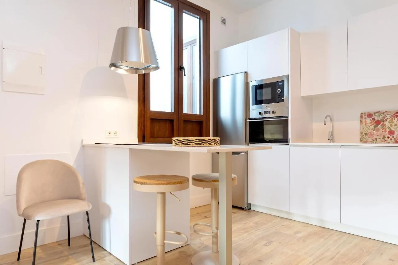 Genteel Home Santas Patronas Seville