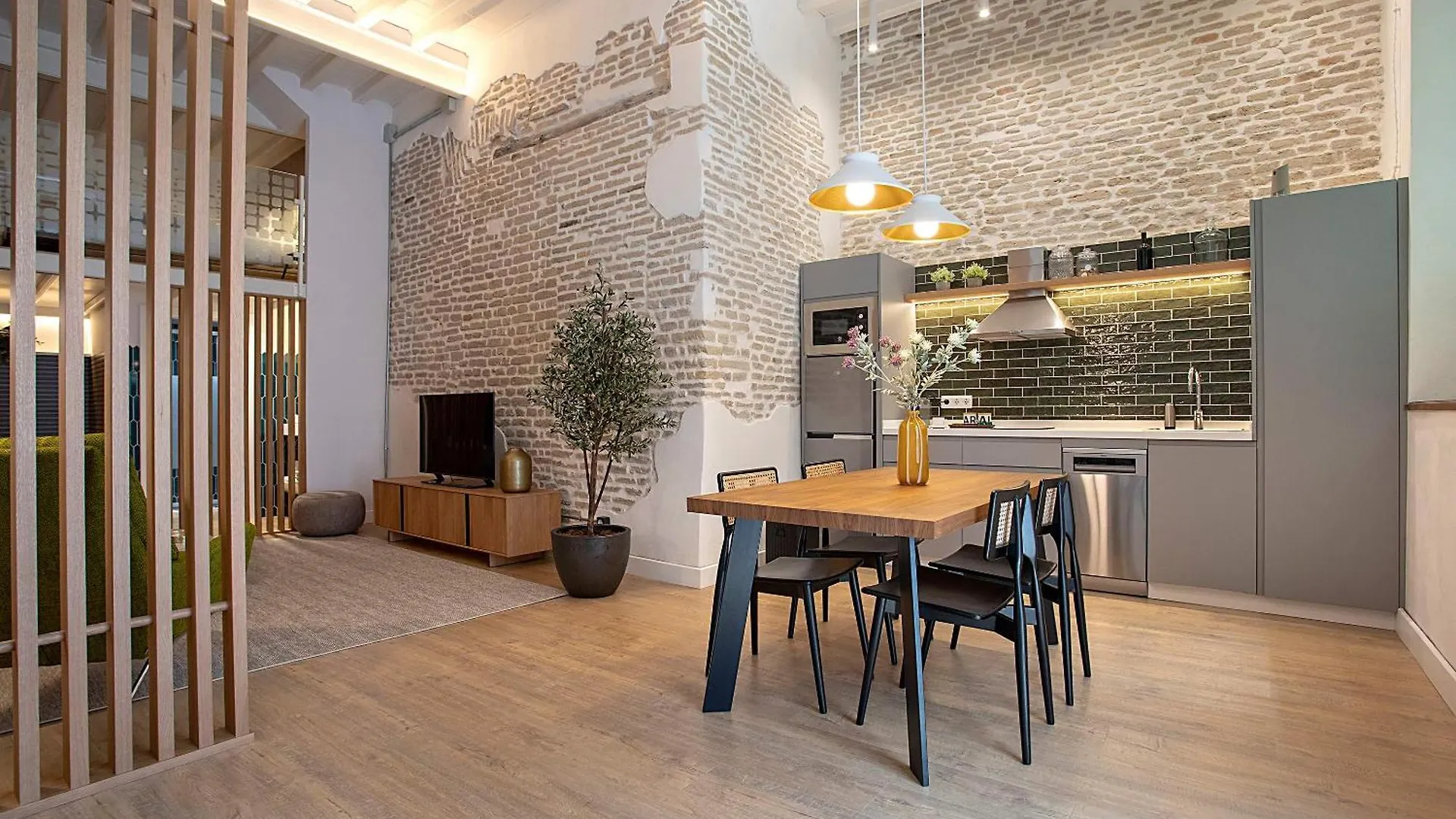 Apartment Genteel Home Santas Patronas Seville