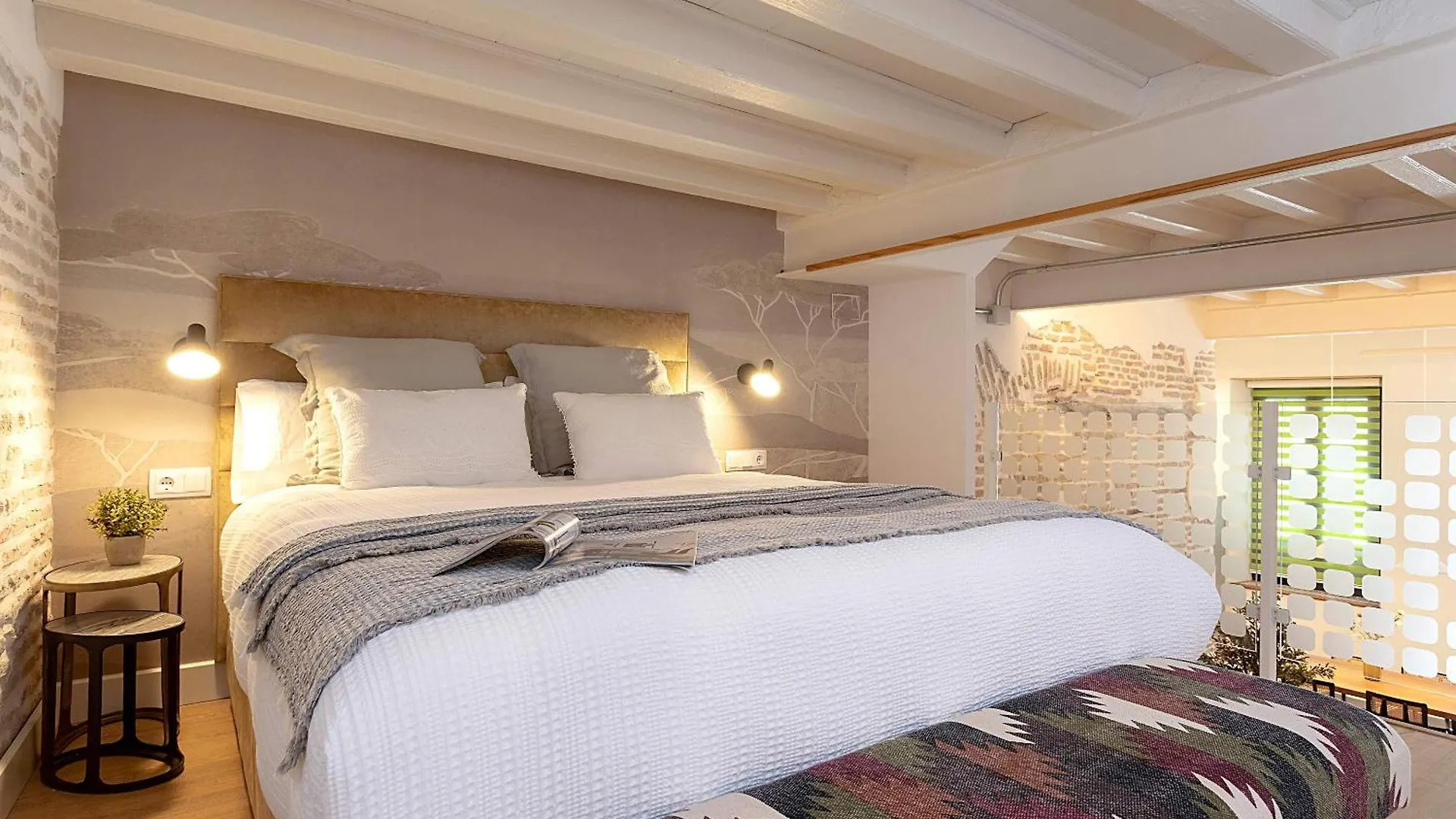 Genteel Home Santas Patronas Sevilla İspanya